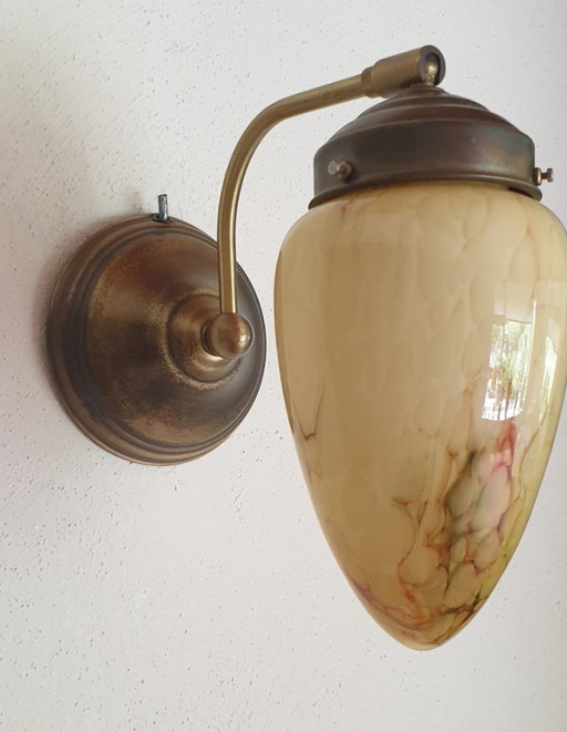 Art-Deco-Wandleuchte aus Opalglas