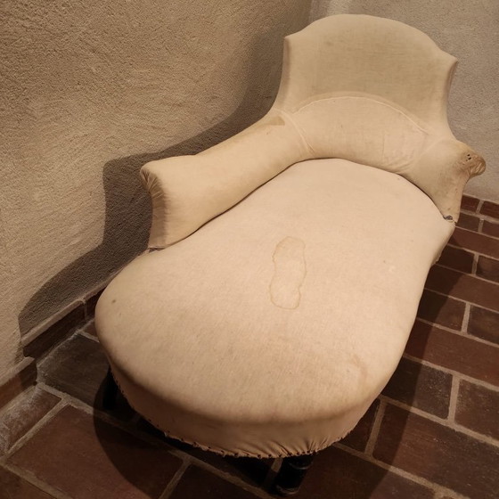 Antique Napoleon III period chaise longue, needing reupholstering / Wooden frame & turned legs – Textile (photo 2 of 10)