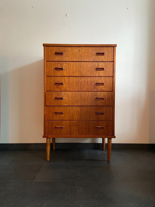 Vintage chest of drawers with 6 drawers