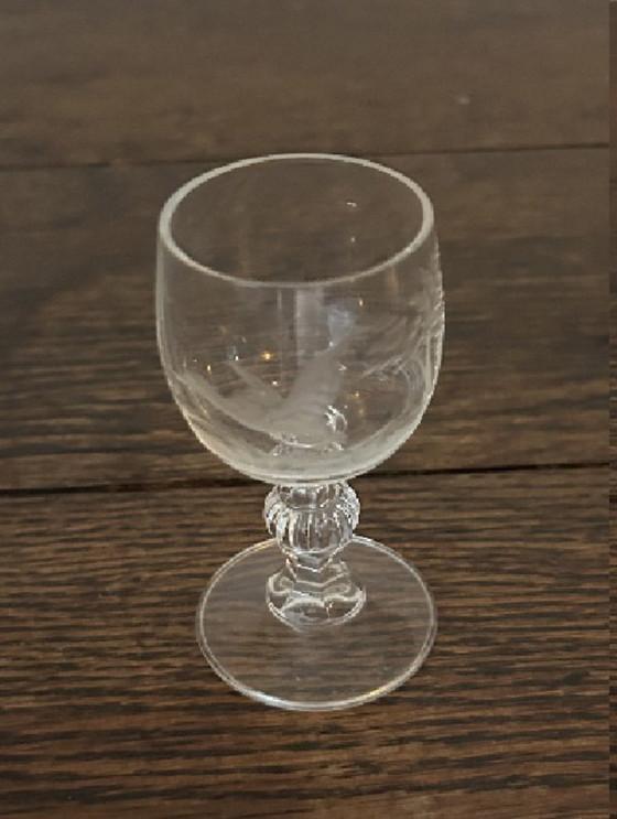 Image 1 of Bicchiere da liquore con scena di caccia incisa