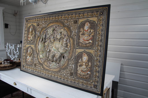Panneau mural de tapisserie artisanale de Thaïlande dans un cadre