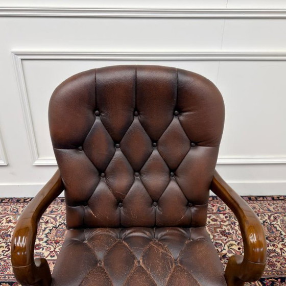Sedia da ufficio Chesterfield inglese marrone #3 – Sedie da ufficio, Leather, Wood (photo 5 of 8)