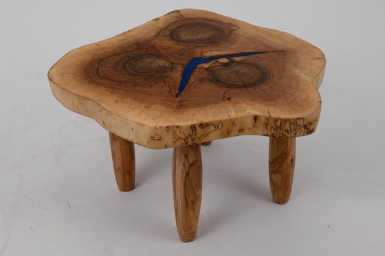 Image 1 of Salontafel van walnoothout met natuurlijke randen, handgemaakt, Logniture