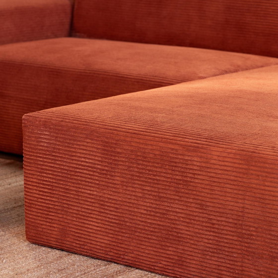 Image 1 of Naduvi Ecksofa / Hoekbank rechts, gerippter Stoff, Terrakotta 