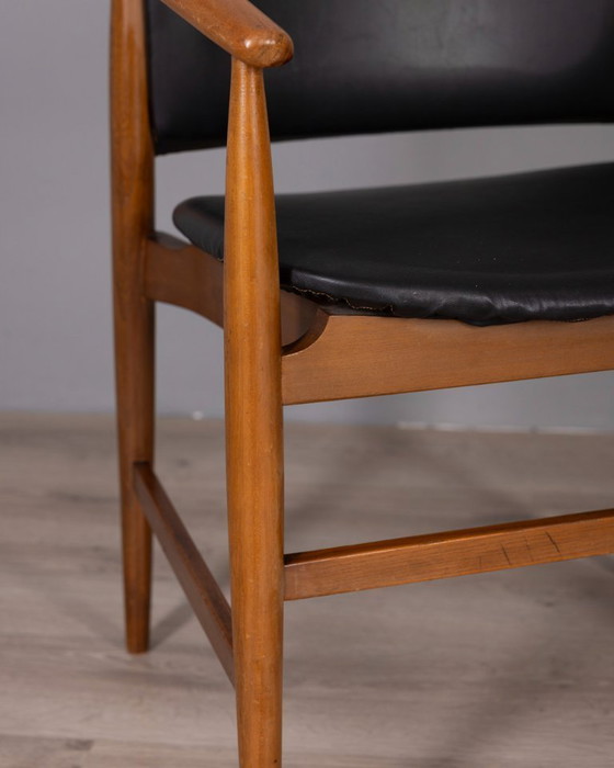 Image 1 of Set di 4 sedie vintage anni '60 in legno e pelle, disegnate da ISA Bergamo.