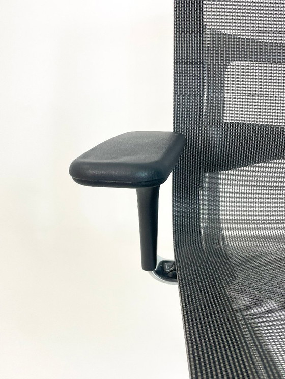 Image 1 of ICF Una Plus chair