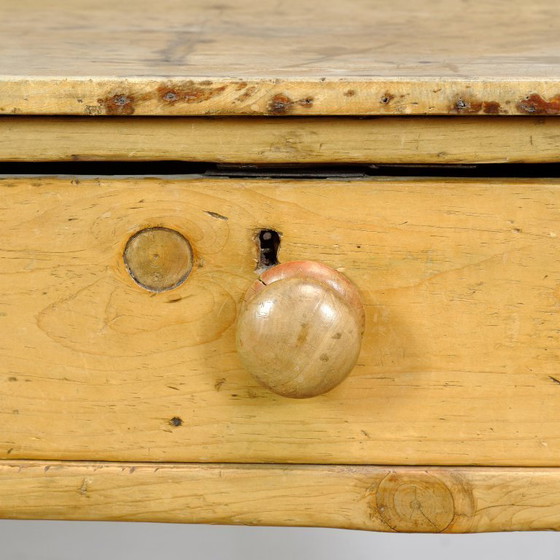 Image 1 of console, vers 1930