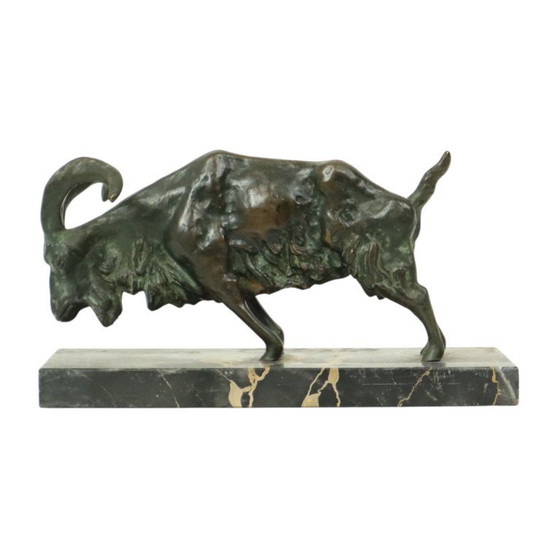 Image 1 of Statue antique en bronze d'un bouc et d'un bélier