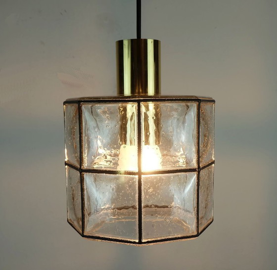 Image 1 of vintage jaren 1960 70 glashuette limburg hanglamp helder glazen kap en messing