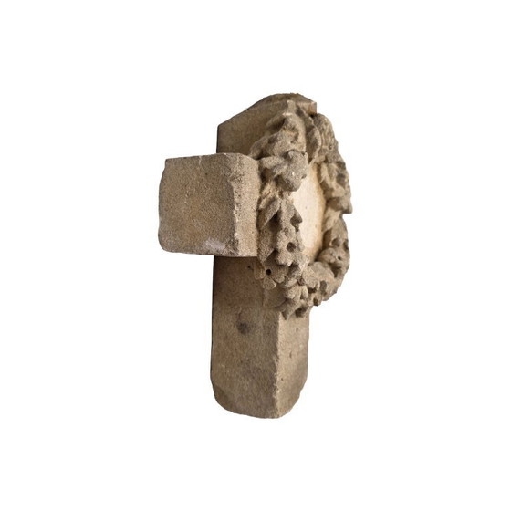 Image 1 of Antico ornamento tombale francese in pietra arenaria, prima metà del XX secolo