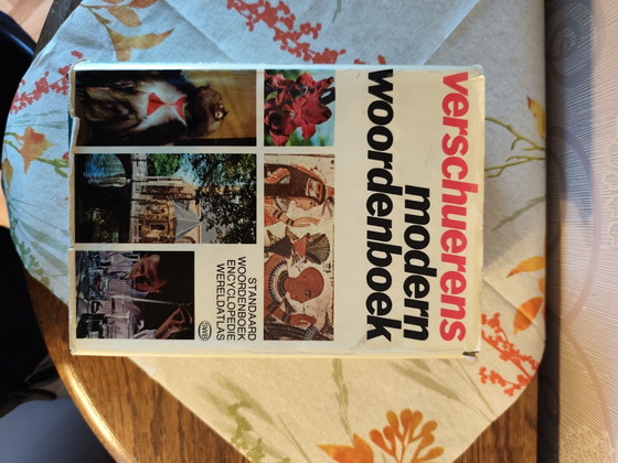 Vintage Verschuerens Modern Dictionary, Standaard Uitgeverij, Coffee table books, Paper, Black (photo 2 of 11)