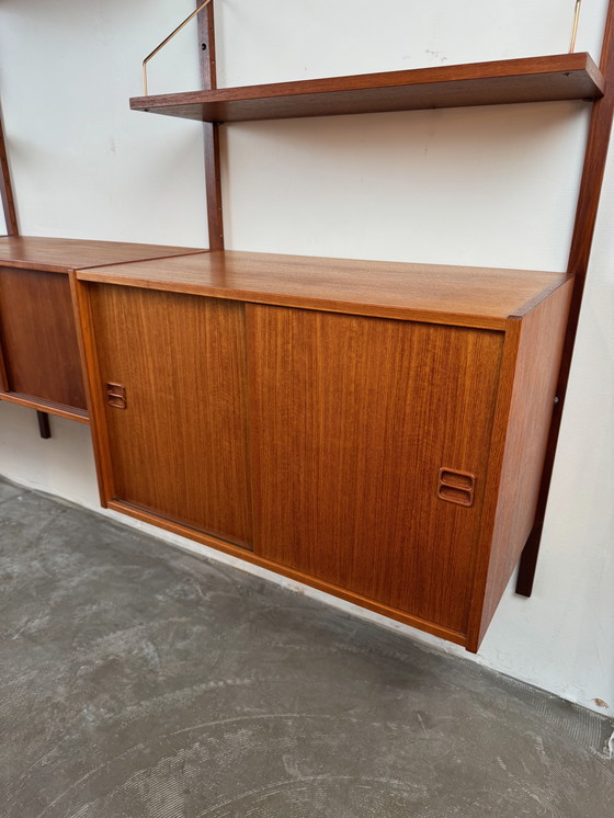 Image 1 of Sistema di pareti in teak danese: design scandinavo senza tempo