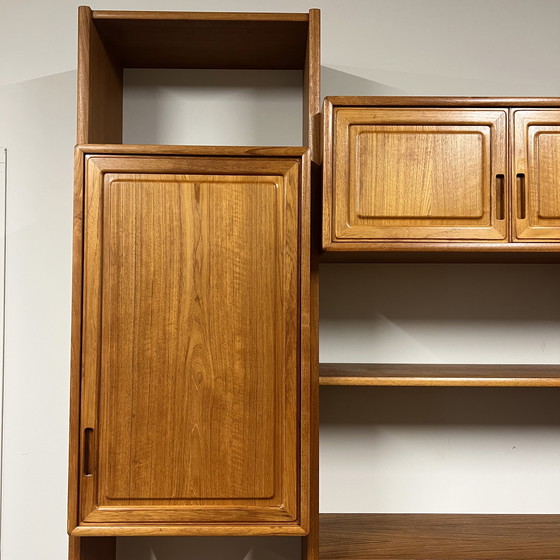 Image 1 of Meuble mural vintage •Dyrlund•