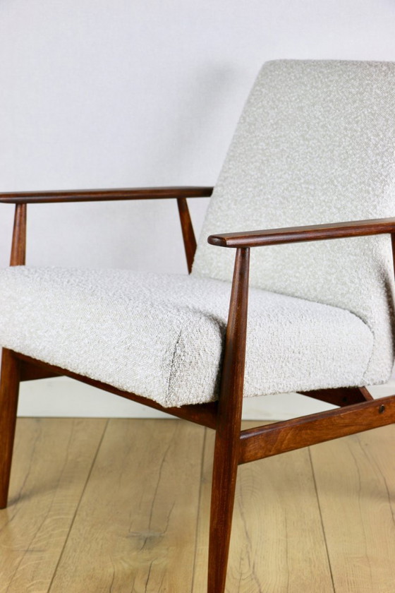 Image 1 of Fauteuil vintage en boucle blanc ivoire à motif renard, années 1970