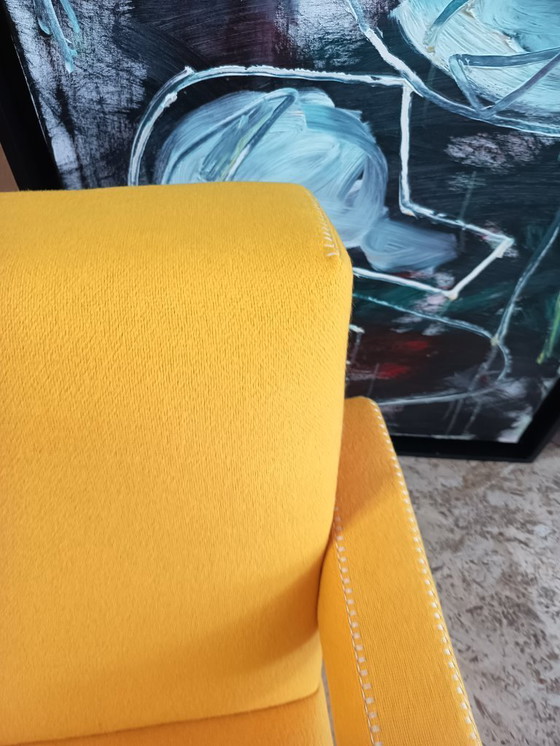 Image 1 of CASSINA 2x Poltrona 637 Utrecht 2024 (NUOVO, mai usato) in lana gialla KVDRAT € 6.600