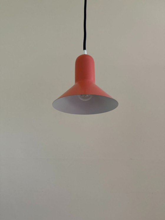 Image 1 of Vintage mini Jeka Metaltryk hanglamp - Zalmkleur - Deense designlamp