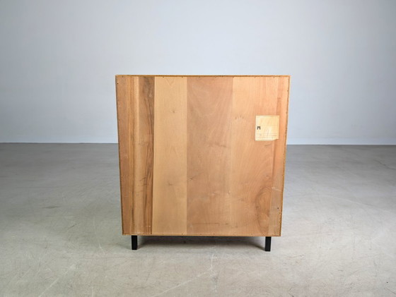 Image 1 of Credenza del Midcentury vetrina in noce credenza vintage 1960