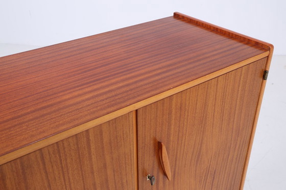 Image 1 of Bellissima credenza d'epoca anni '60 - Mid Century - armadio a cassetti in legno #04-76