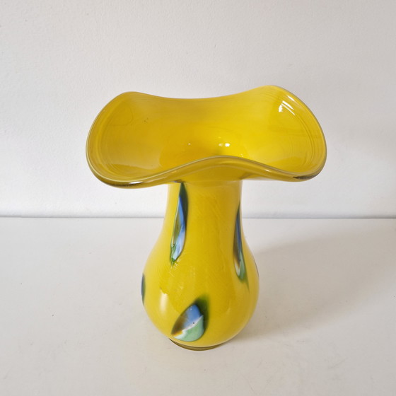 Image 1 of Goldan Talast Designvase, mundgeblasene Vase, gelbe Vase