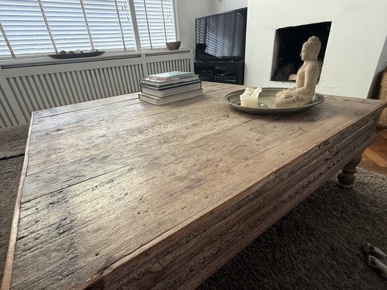 Indian wooden coffee table (121x121) (photo 6 of 6)