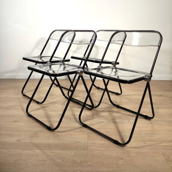 Lot de 4 chaises Plia de Giancarlo Piretti – Anonima Castelli – Chaises pliantes, Plexiglass, Metal (photo 4 of 12)