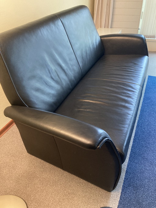 Top Shape Black Leather Sofa