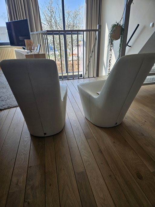 2 x Vitra Einbeinstativ, weißes Leder
