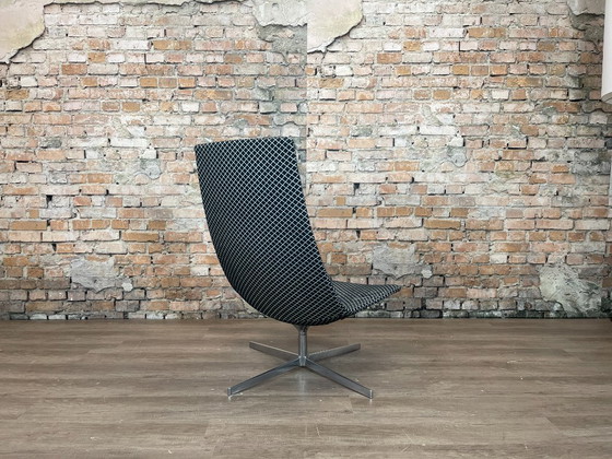 Image 1 of Poltrona lounge Arper Catifa 70