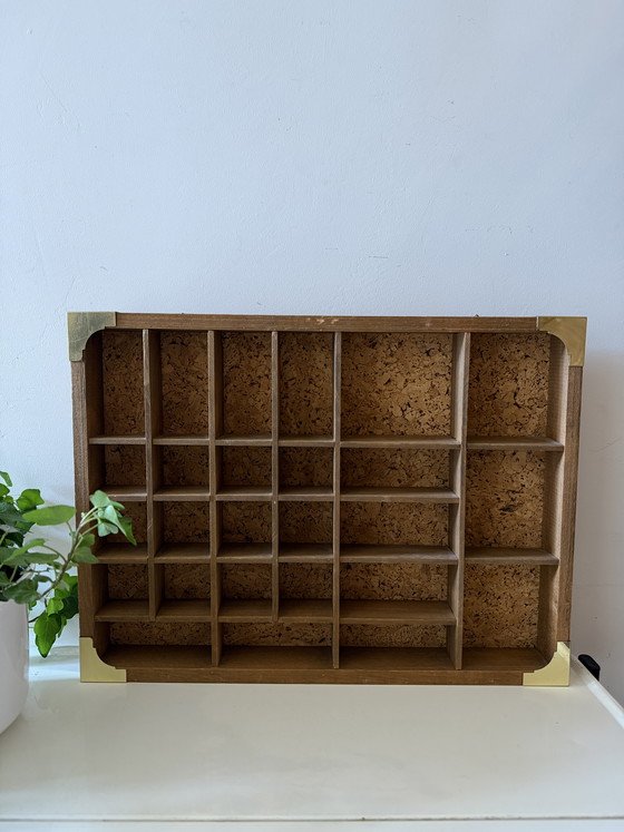 Image 1 of Jaren 70 letterbak met messing details 