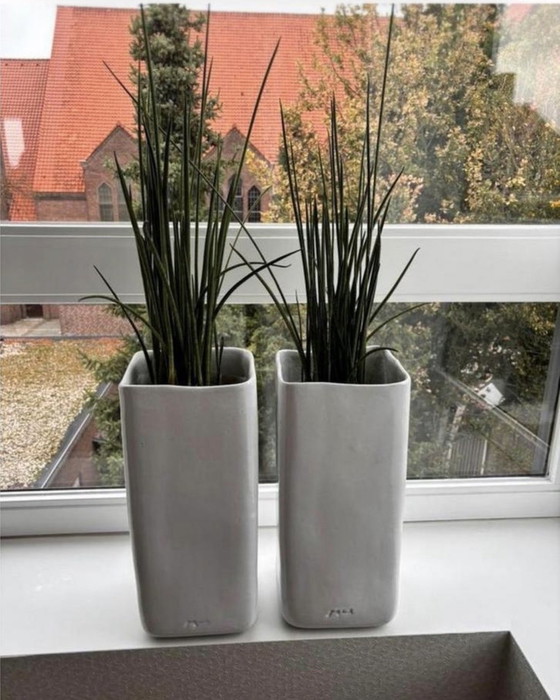 Image 1 of 2 design pots, metal vases, MOBACH white, including plants