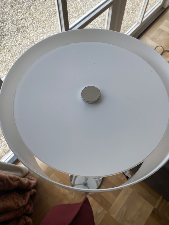 Image 1 of 2 lampadaires Pradina blancs