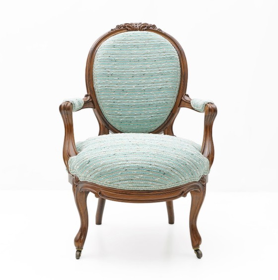 Image 1 of Een paar Franse fauteuils in Louis Philippe-stijl, 19e eeuw.