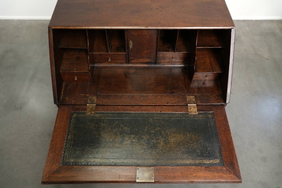 Very Beautiful English 18th Century Oak Secretaire with a Beautiful Interior and Original Leather Top – Desk (photo 8 of 15)