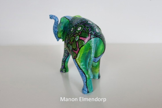 Image 1 of Uniek Beeldje Olifant Handbeschilderd Kunstwerk
