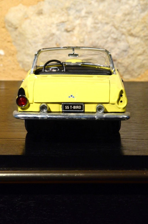 Ford Thunderbird Classic Bird, Baujahr 1955, im Maßstab 1:18, gelb – decoratieve objecten, Metal, Plastic (photo 2 of 6)