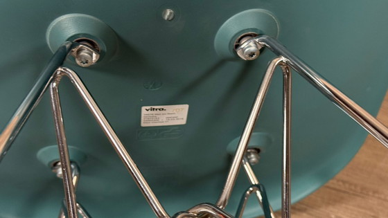 Image 1 of 2x Vitra DSR verde