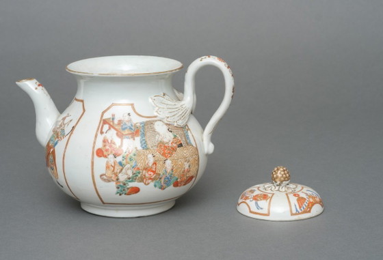 Image 1 of antieke Japanse porseleinen theepot Imari-ware