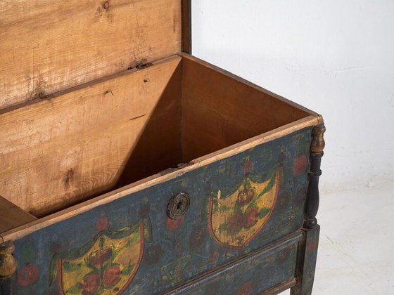 Coffre ancien européen peint à la main - Europe Centrale (c. 1850) – Commodes (photo 19 of 40)