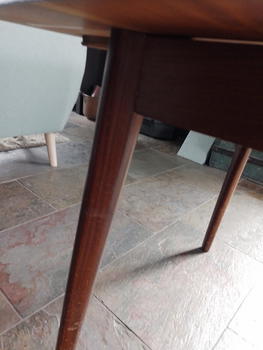 Mid-century extendable table