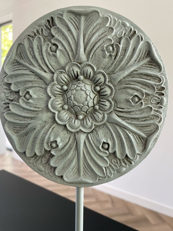 Image 1 of Rosette de feuilles d'acanthe en plâtre, 36 cm de haut