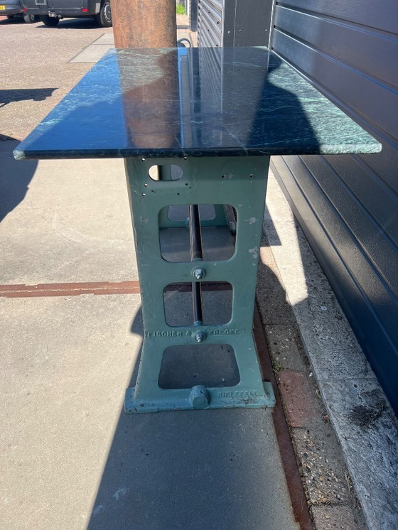 Image 1 of Bijzettafel industrial