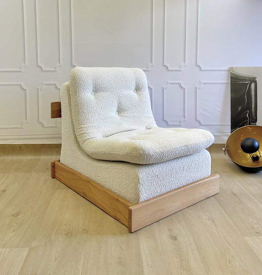 Poltrona brutalista in rovere vintage – tessuto bouclé ecrù