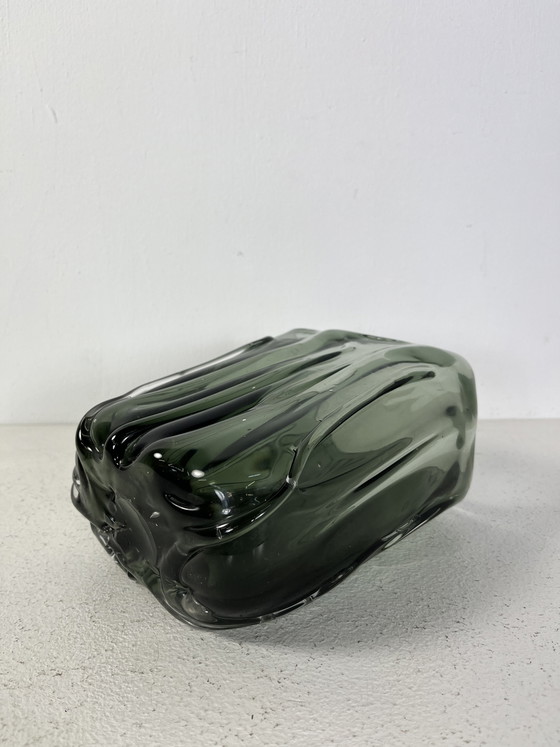 Image 1 of Große, schwere Vase aus strukturiertem Glas