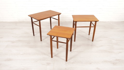 Mimiset | Nesting Tables | Teak