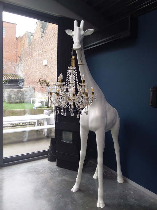 Lampe d'intérieur Qeeboo girafe amoureuse