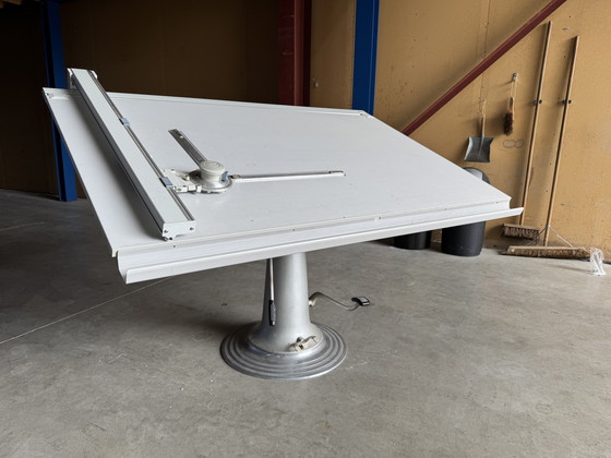 Image 1 of Magnifique table à dessin Nike Eskilstuna avec machine à dessiner Isis