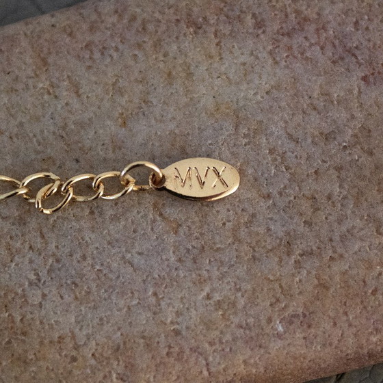 Image 1 of Vintage eikenbladhanger aan een goudkleurige ketting