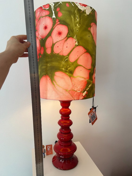 Image 1 of Vintage lampvoet in pagodestijl, ontwerp uit het midden van de 20e eeuw. Glazuurkleur: felrood.