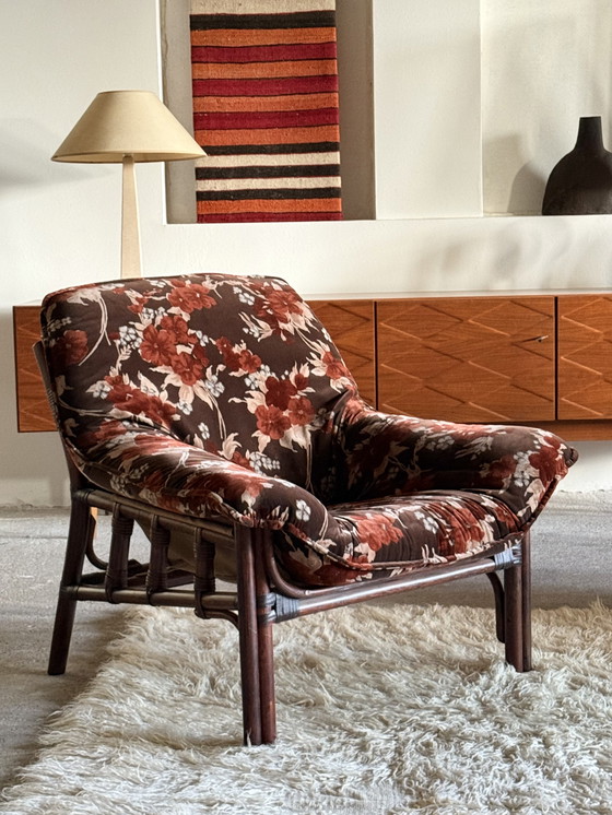 Image 1 of BAMBOO SET 2x ARMCHAIRS & COFFEE TABLE FLORAL PATTERN VELVET 1980s