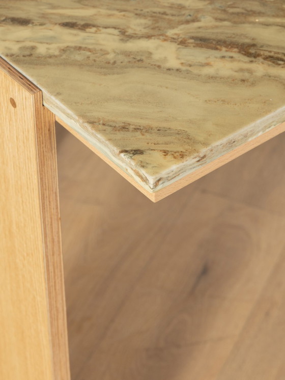 Image 1 of scrivania in marmo a tre gambe